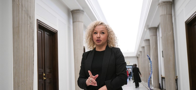 "Nierówny wiek przejścia na emeryturę kobiet i mężczyzn to dyskryminacja". Kotula o koniecznych zmianach