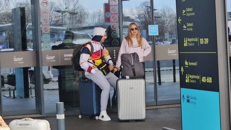 Luka Raco sa novom devojkom