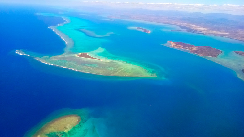 Ocean Spokojny. W Google Earth zauważono wyspę w kształcie męskiego przyrodzenia