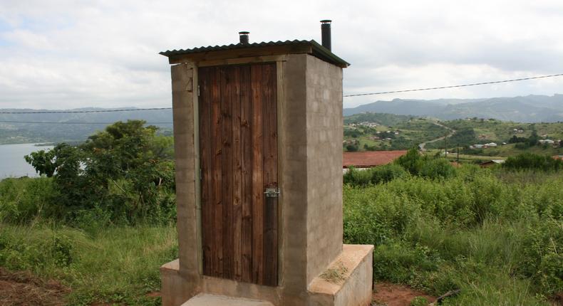 ___3625059___https:______static.pulse.com.gh___webservice___escenic___binary___3625059___2015___4___2___18___photo_toilets3_south_africa