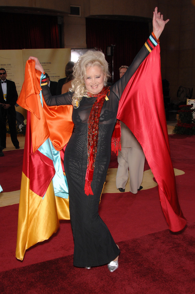 Oscary - modowe wpadki gwiazd: Sally Kirkland w 2007 r.
