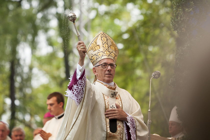 Piekary Śląskie. Pielgrzymka kobiet do Sanktuarium Matki Boskiej Piekarskiej 