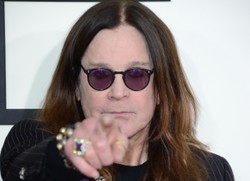 Ozzy Osbourne na rycerza. Królowa go pasuje?