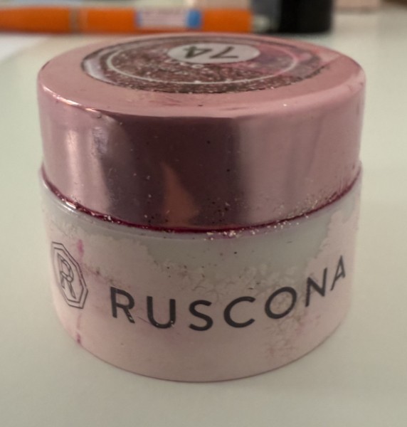 Úrad verejného zdravotníctva Slovenskej republiky upozornil na výskyt nebezpečných kozmetických výrobkov.