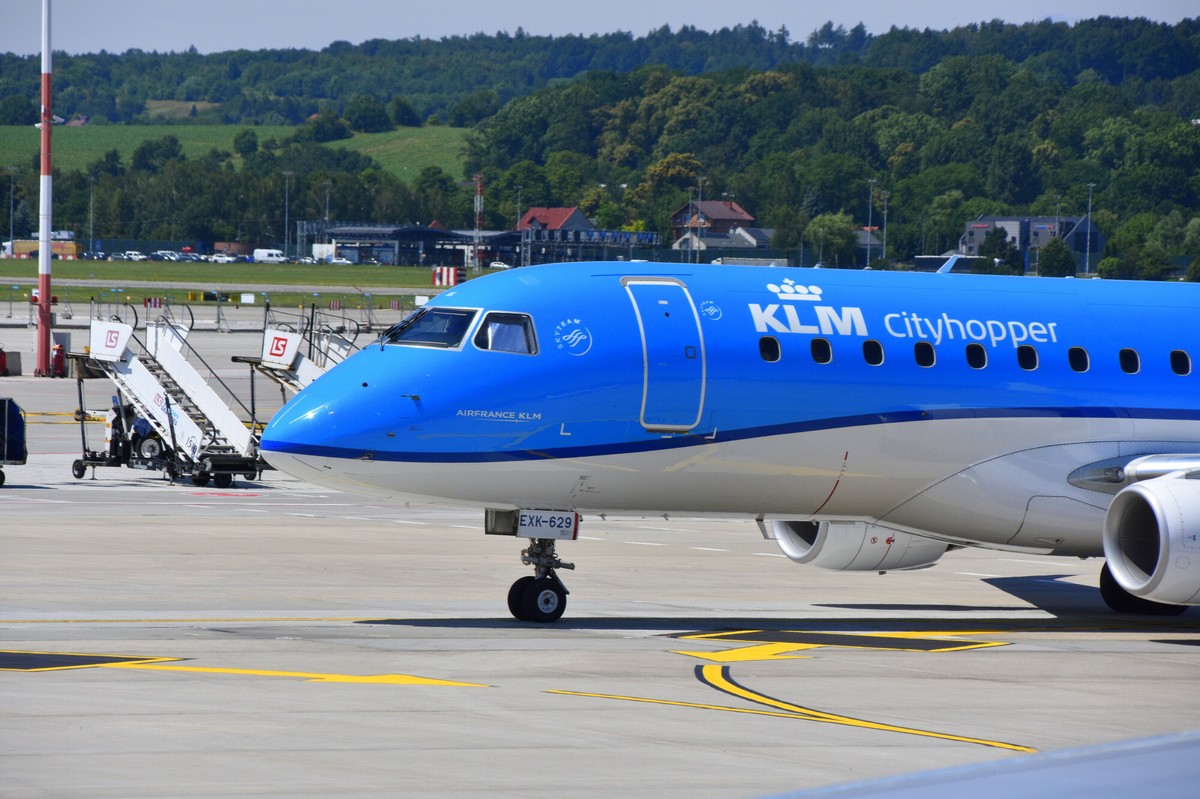 KLM testuje bilety bez bagażu podręcznego. Konsumenci alarmują