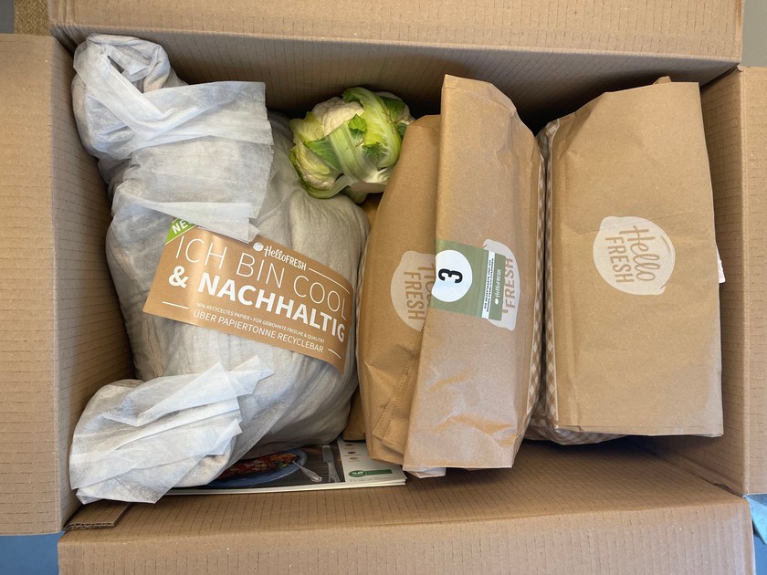 À l’ouverture de la box Hello Fresh, un message saute aux yeux: «Je suis frais et durable». Pourtant, il y a énormément d’emballages.