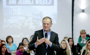 Tusk: Przed zbliżającymi się wyborami kwestia pozycji kobiet będzie jedną z najważniejszych
