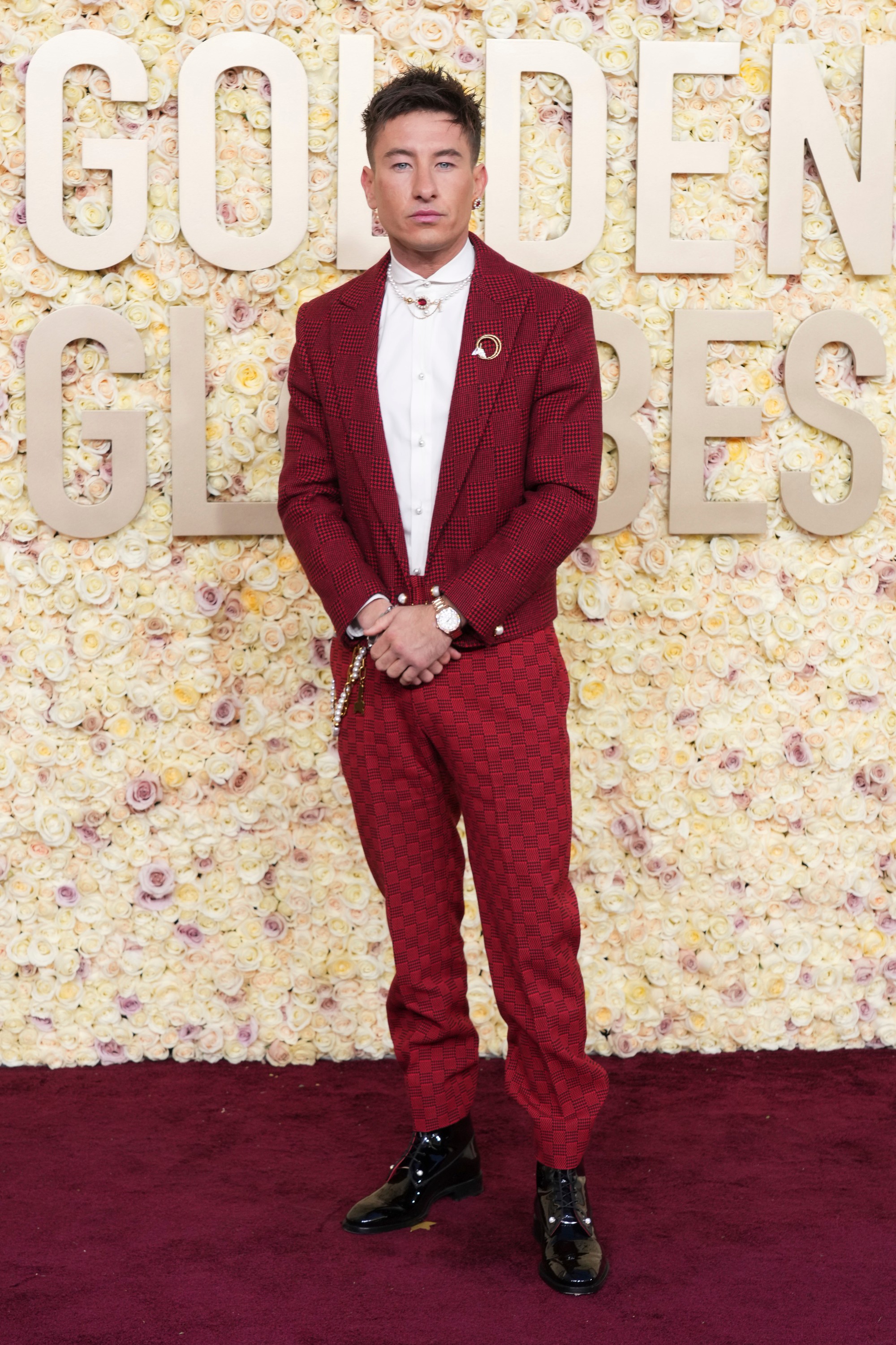 Barry Keoghan na Zlatých glóbusoch.