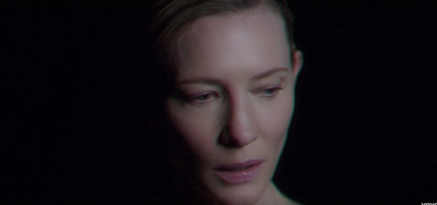 Cate Blanchett w niezwykłym, mrocznym teledysku Massive Attack. To trzeba zobaczyć