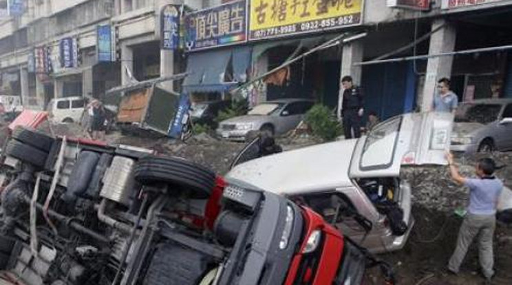 Harmincan is meghalhattak a tajvani gázrobbanásokban - videó!