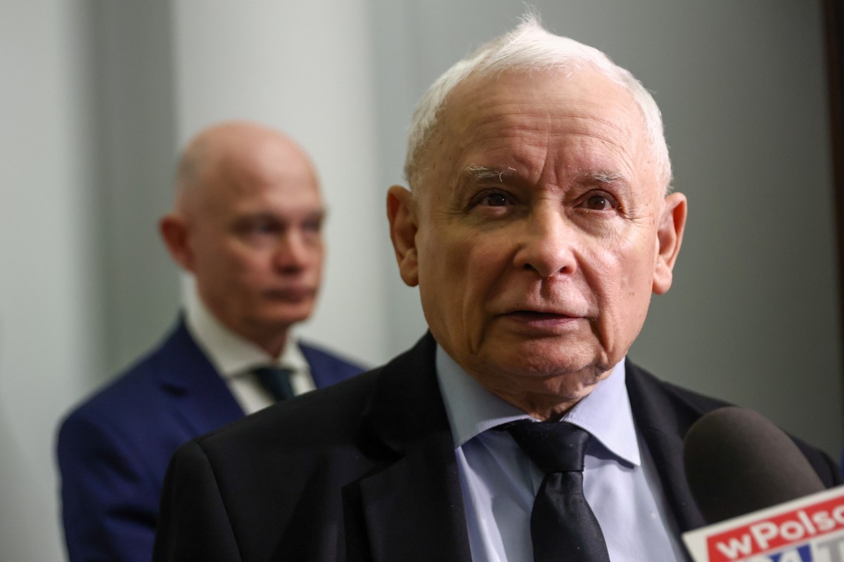 Lex Kaczyński uchwalono po tym, jak sąd nakazał Jarosławowi Kaczyńskiemu przeprosiny Radosława Sikorskiego.
