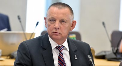 Banaś wskazał winnych powodzi.  "Nie wywiązały się z zadania"