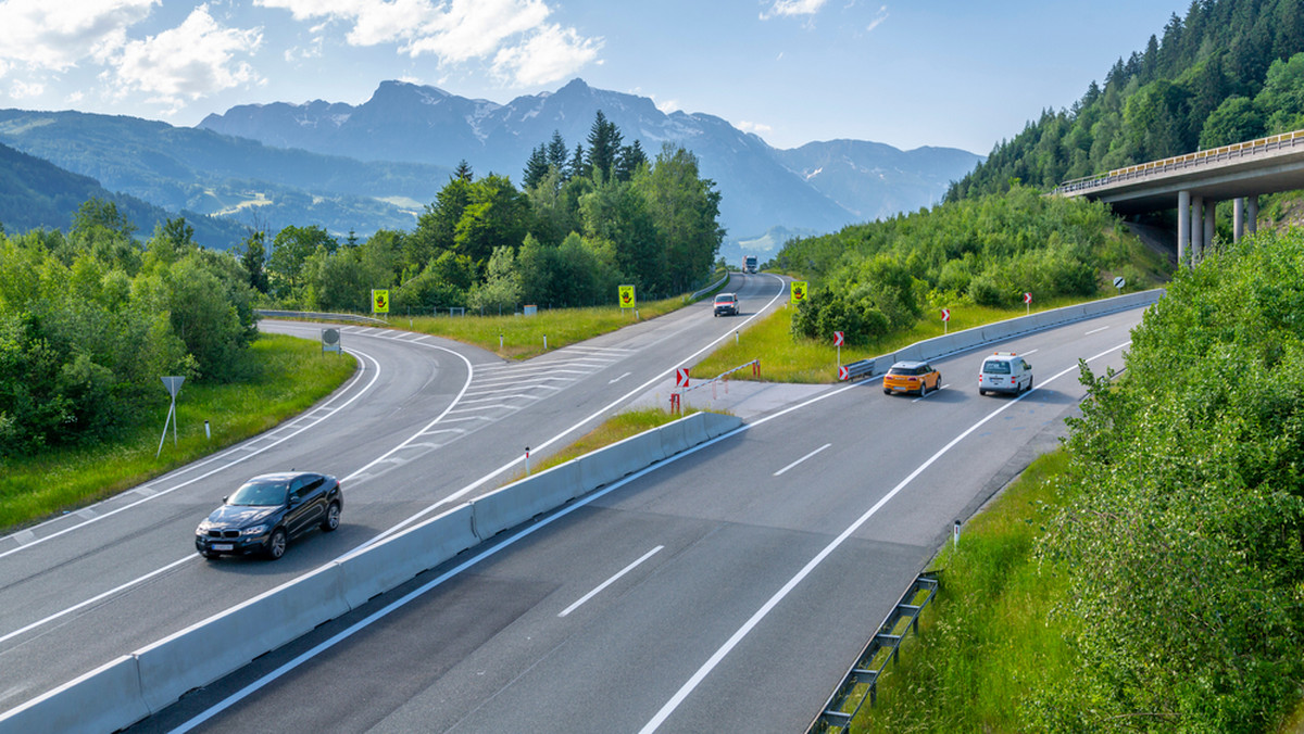 Austria drastycznie zaostrza przepisy ruchu drogowego. Co czeka osoby przekraczające prędkość