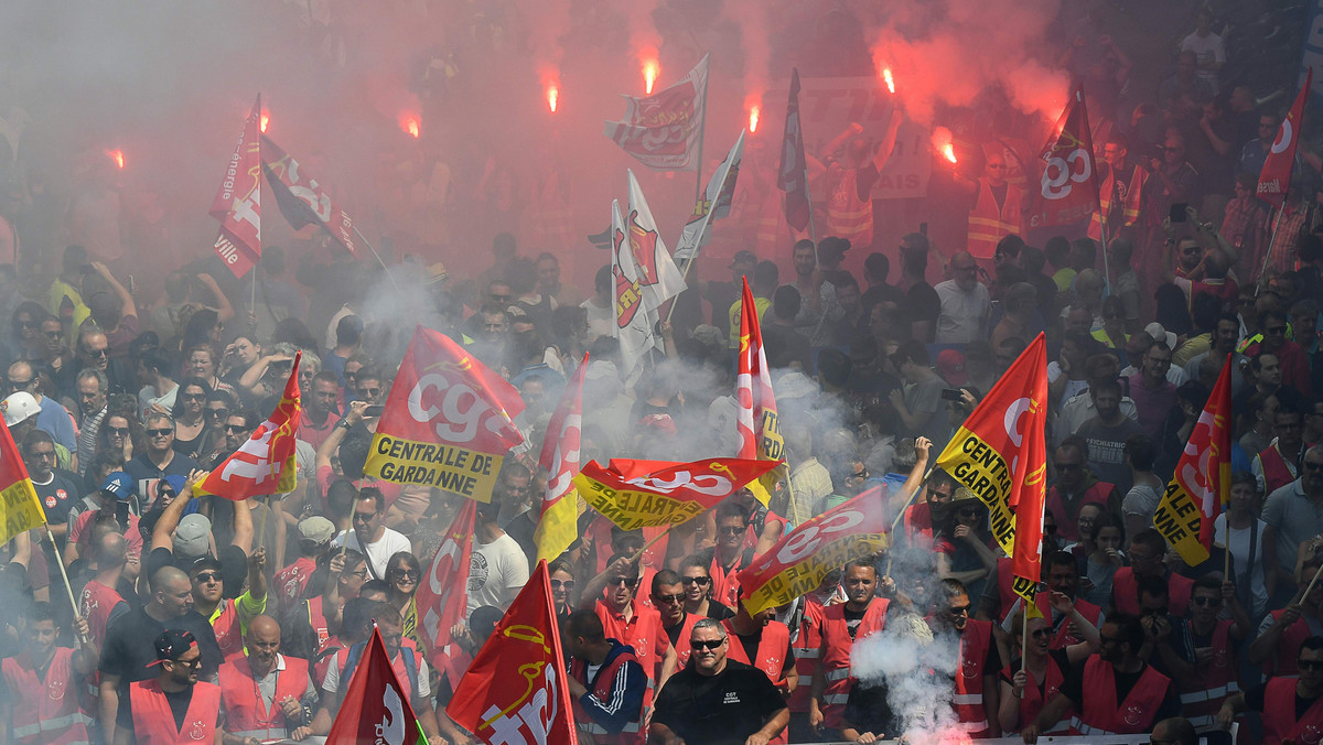 FRANCE-POLITICS-LABOUR-ECONOMY-REFORM-DEMO