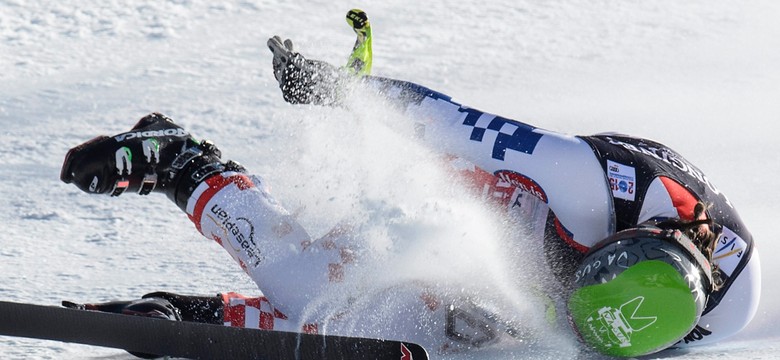 Koszmarny upadek na alpejskich MŚ w Beaver Creek. Ondrej Bank opuścił trasę na noszach. ZDJĘCIA