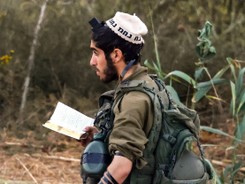 Dlaczego izraelskie wojska nie wkroczyły do Strefy Gazy? TRZY TEORIE