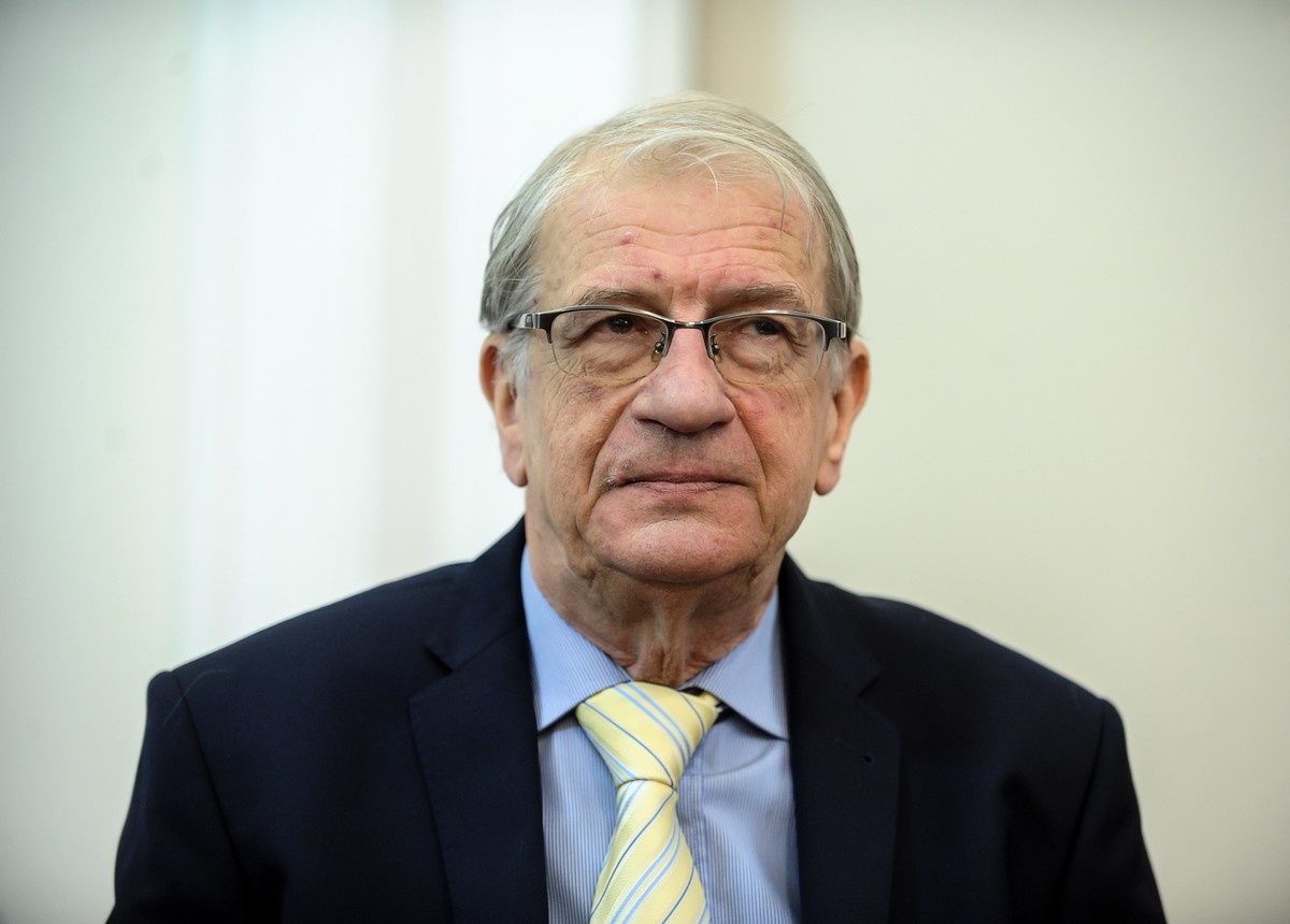 Prof. Wojciech Roszkowski