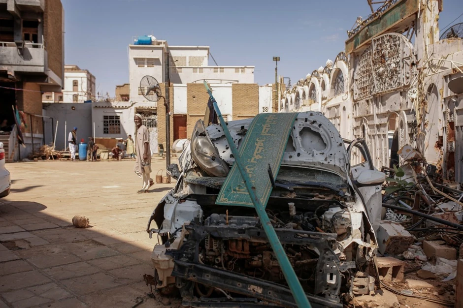 Oštećena džamija u gradu Omdurman u Sudanu 1. novembra 2024.