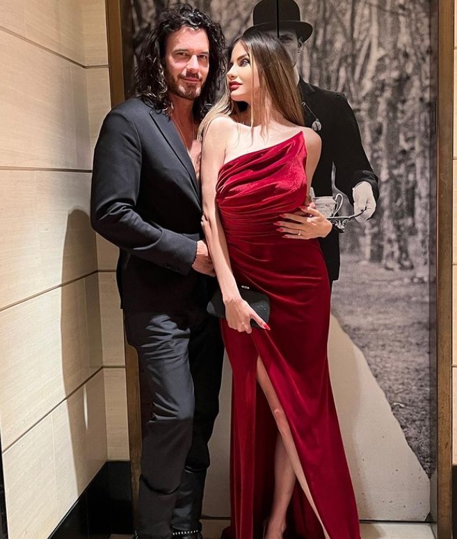Finalistka Miss Slovensko 2015 Bronislava Gregušová a herec Mario Cimarro.