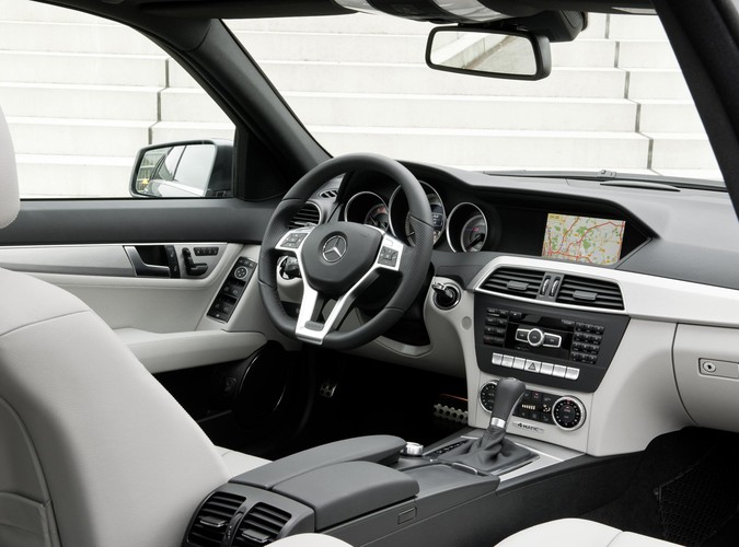 Hit Mercedesa na nowo