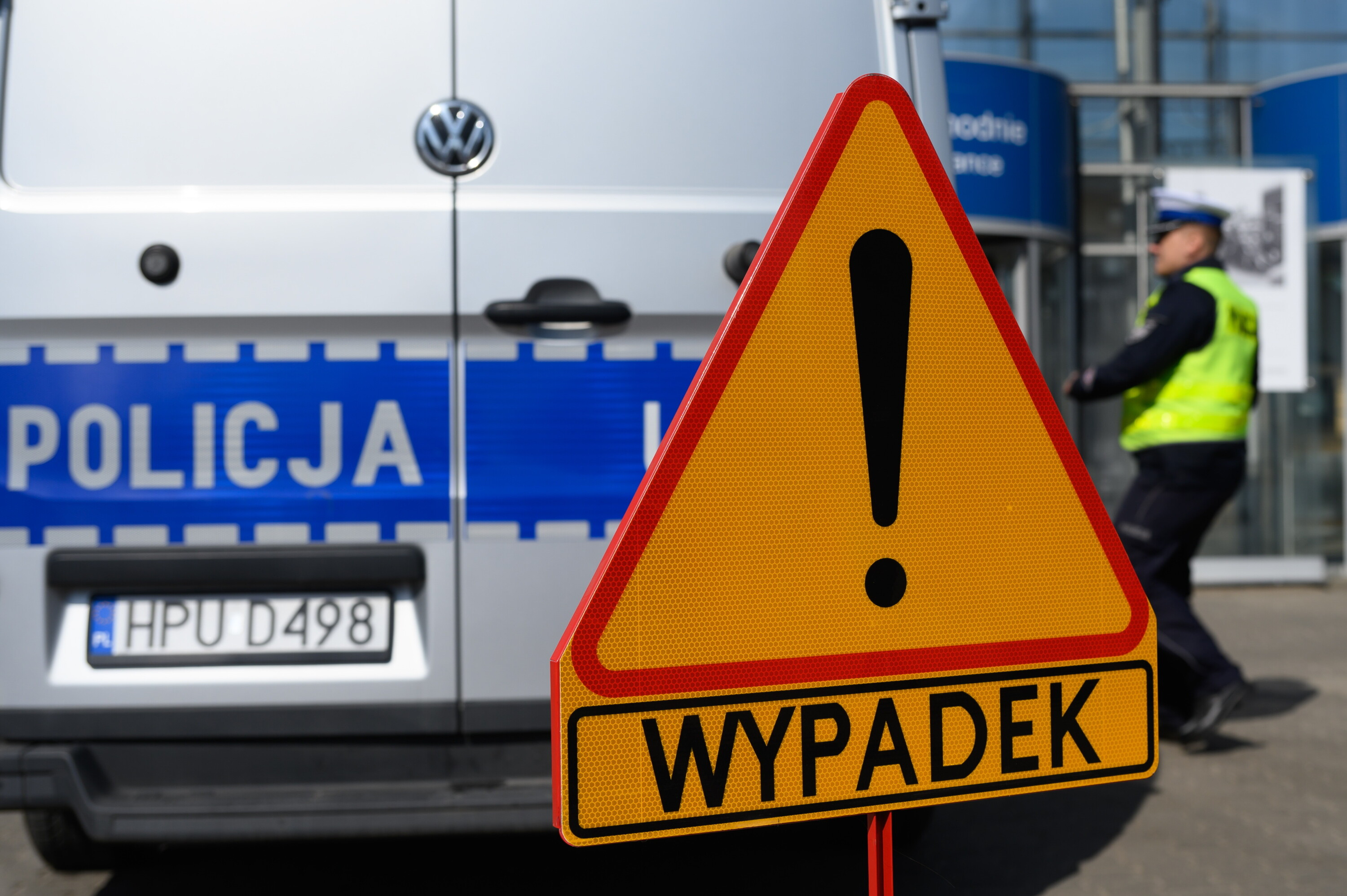 Autobus przewrócił się unikając zwierzęcia: 34 rannych pod Wyszkowem