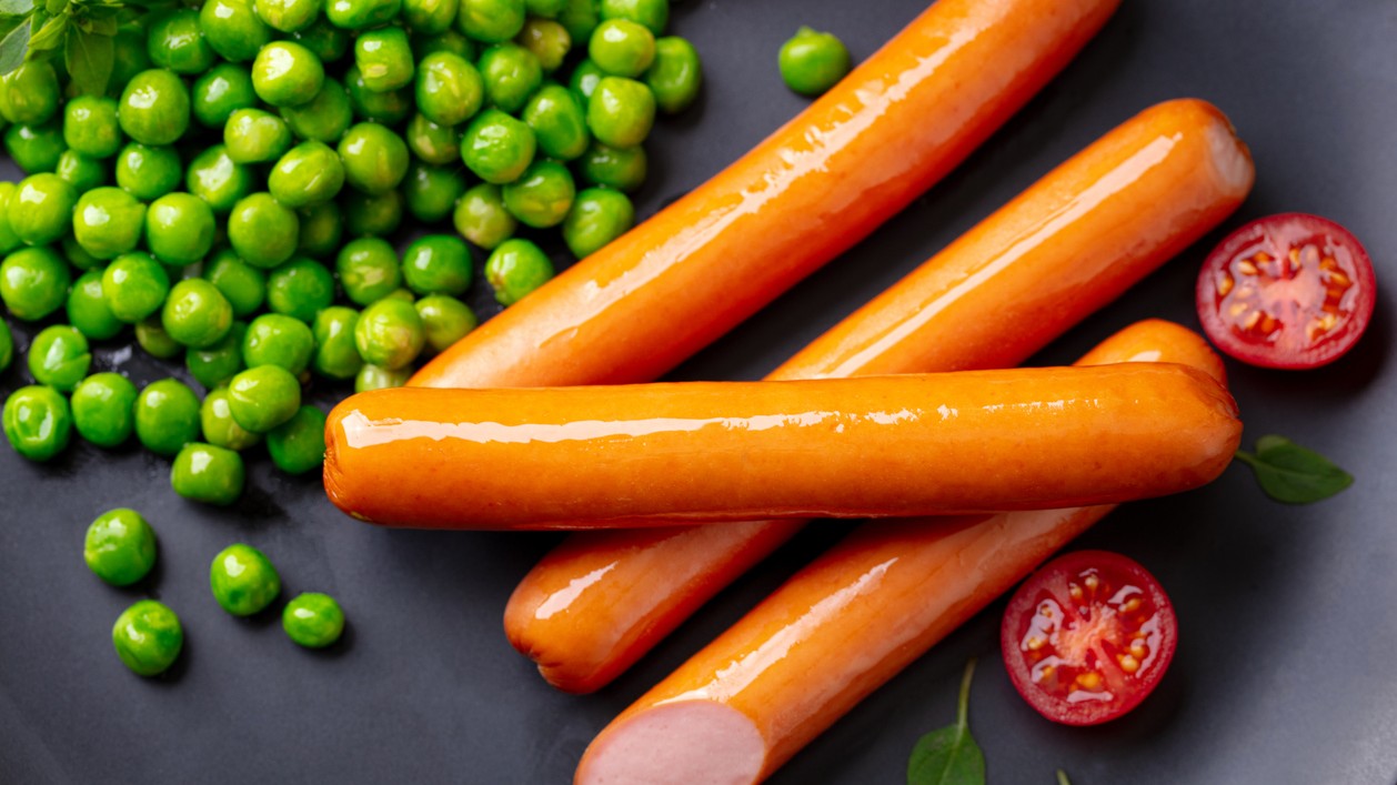 Atraktívny vzhľad párkov nemusí znamenať ich čerstvosť.