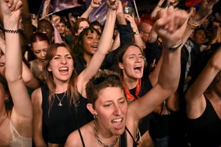 Powyborcze protesty we Francji. Na placu Republiki w Paryżu demonstrowali przeciwnicy skrajnej prawicy