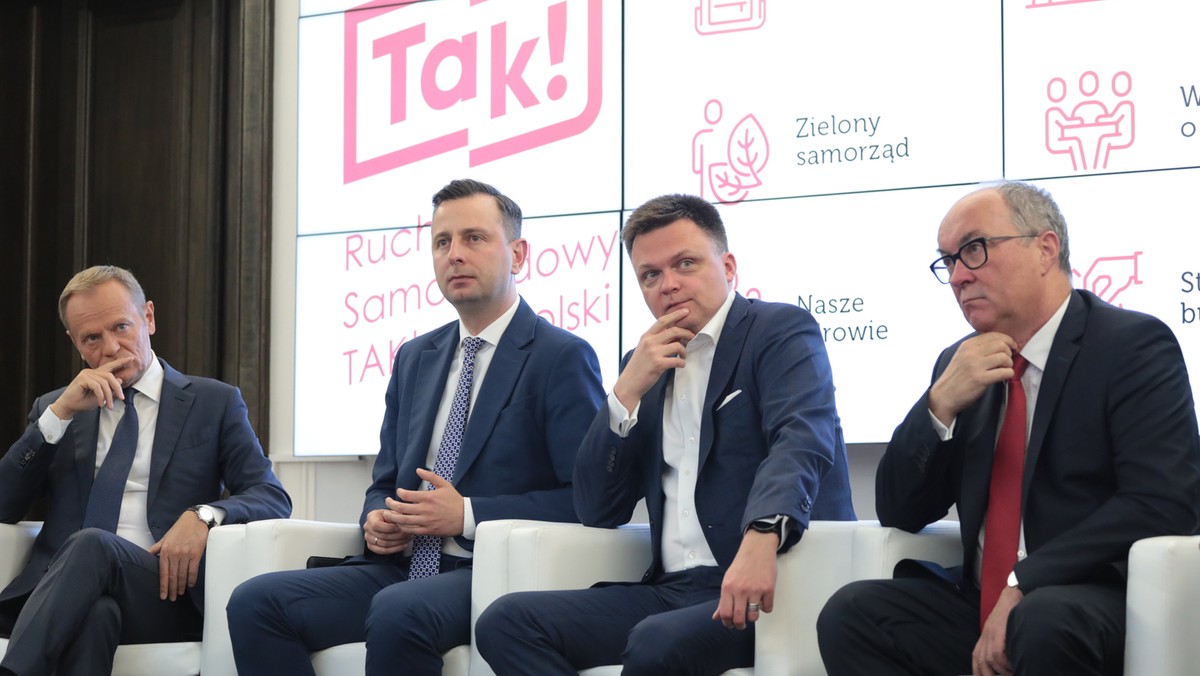 Szef PO Donald Tusk, szef PSL Władyslaw Kosiniak Kamysz, szef stowarzyszenia Polska 2050 Szymon Hołownia i przewodniczący SLD Włodzimierz Czarzasty