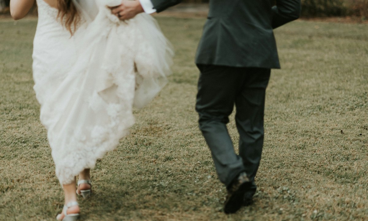 Ani tradwife, ani situationship. Zetki idą do ślubu