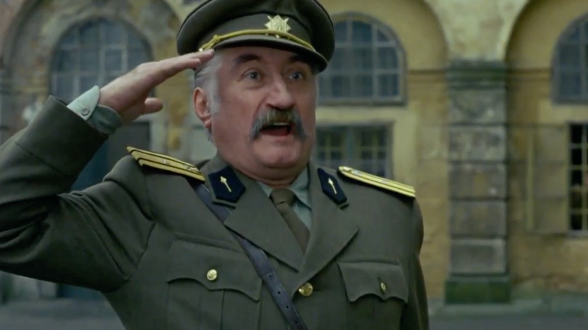 Český herec Pavel Landovský vo filme Černí baroni.