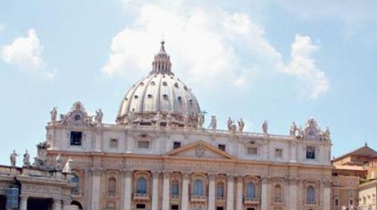 Kokainnal bukott le a Vatikán kocsija