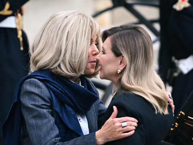 Brižit Makron obula igla štikle i istakla premršavu liniju, Olena Zelenska u vrećastom odelu