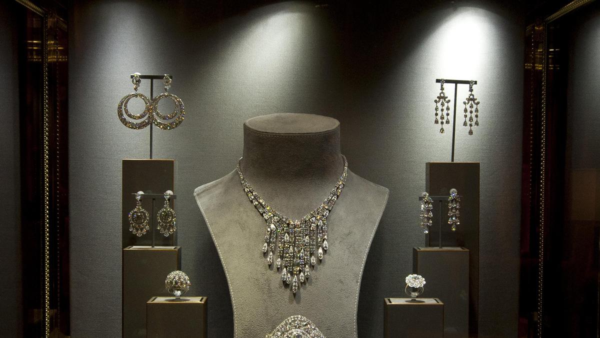 diamenty biżuteria kosztowności 