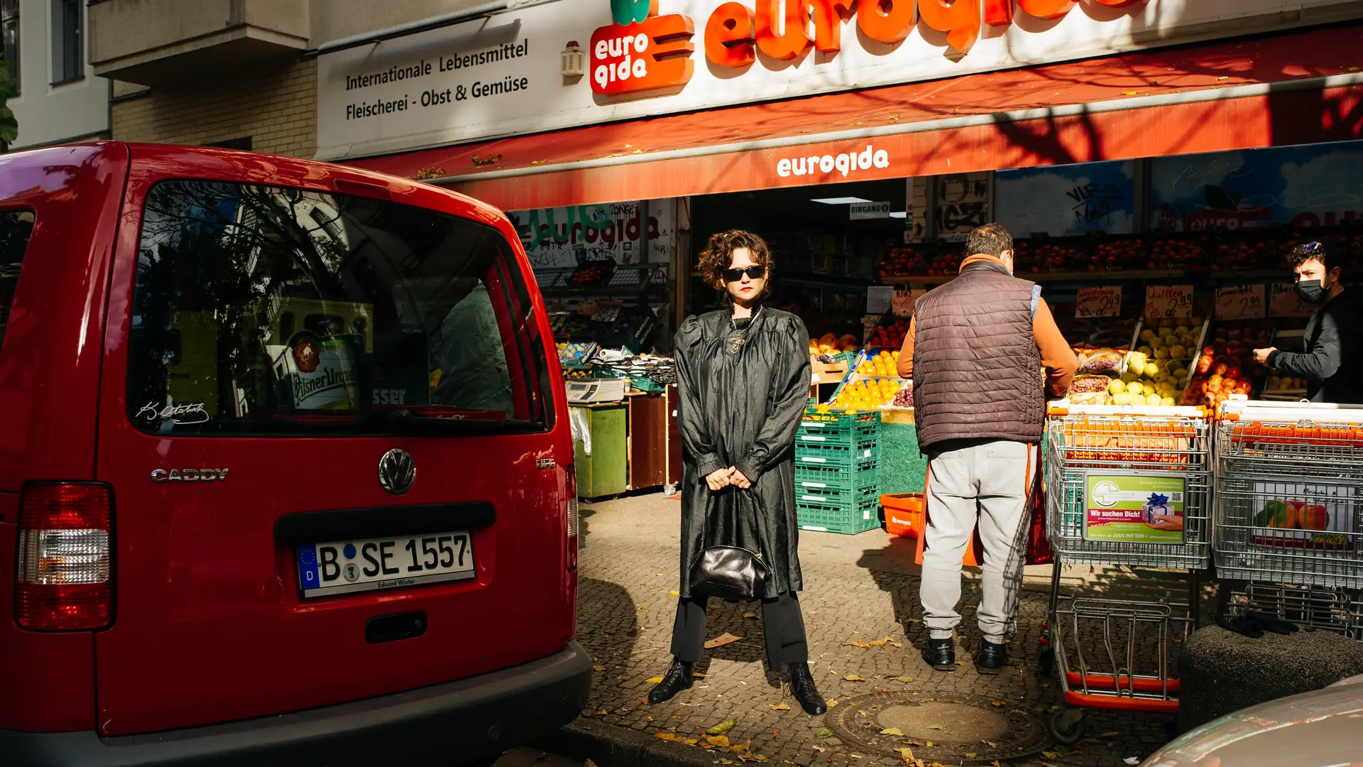 Balagan na ulicach Berlina. Jesienna opowieść polskiej marki o mieście i jej mieszkankach