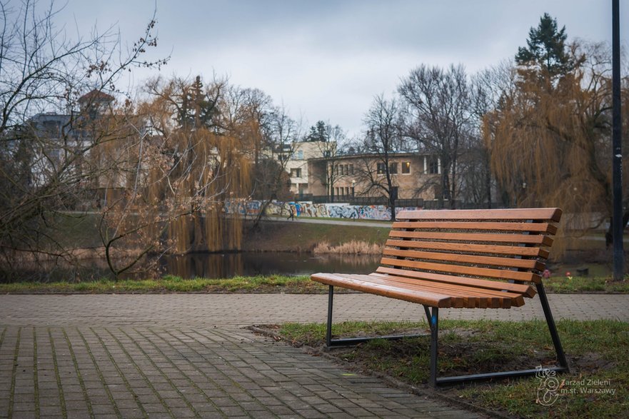 Chcieli ich mieszkańcy. W 2020 roku w stolicy ustawiono 700 Ławek Warszawskich