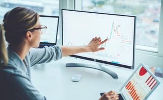 Przychody z rolowania kontraktów to zyski kapitałowe