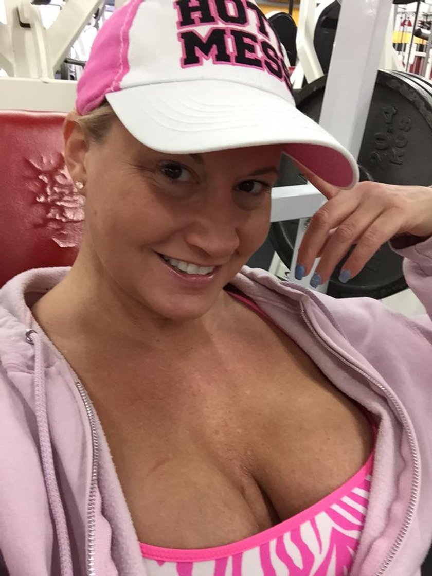 Tammy Sytch, gwiazda wrestlingu znana jako "Sunny" dostała propozycję udziału w filmie porno!