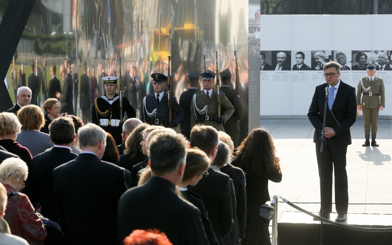 Wystawa upamiętniająca ofiary katastrofy pod Smoleńskiem