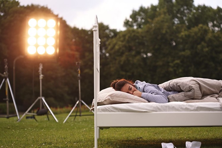 Ewa Farna na planie klipu do piosenki 'Znak'