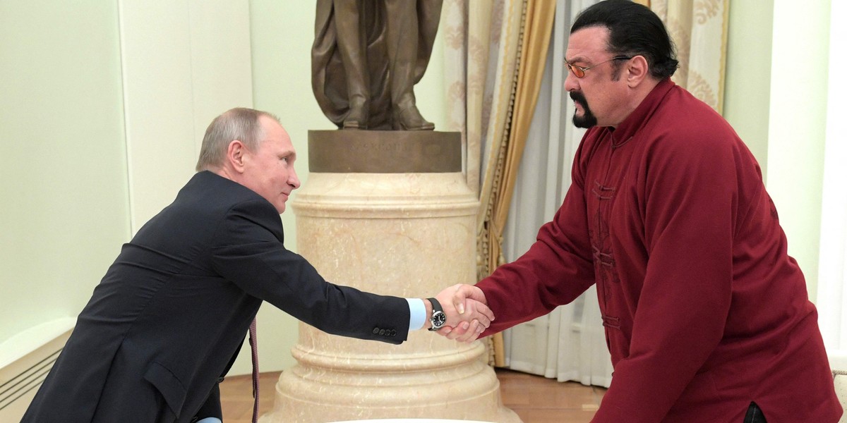 Steven Seagal odznaczony przez Putina.