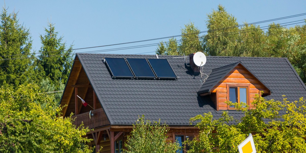 Na polskiej giełdzie dominuje obecnie solarna hossa związana ze spółkami, które oferują usługi paneli słonecznych