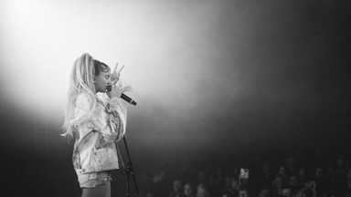 Natalia Nykiel na pierwszym koncercie trasy "Error Tour"