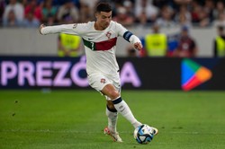 Cristiano Ronaldo gorąco powitany w Teheranie