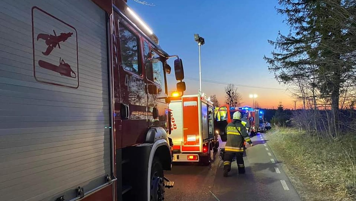 Pomorskie. Samochód wjechał w grupę ludzi w Szymbarku. Nie żyje 19-latka