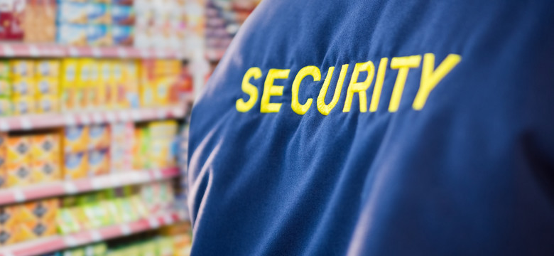 Co wolno pracownikowi ochrony w sklepie? Przedstawiamy uprawnienia