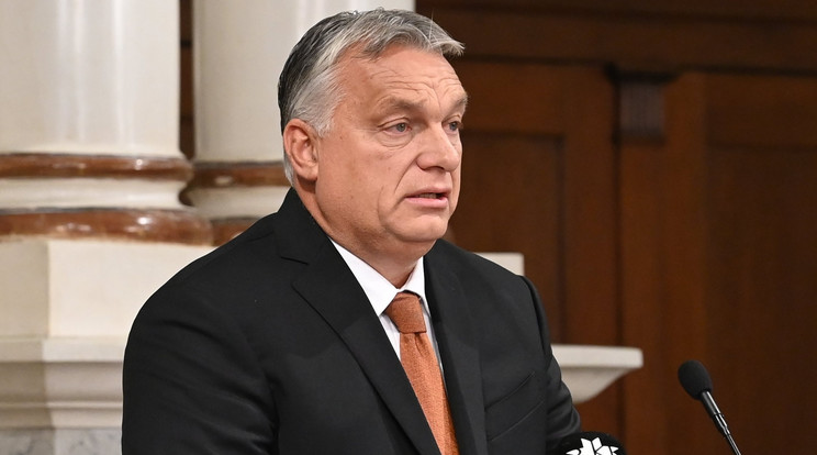 Orbán Viktor is búcsúzik Hegedüs Zsuzsától /Fotó: MTI/Máthé Zoltán