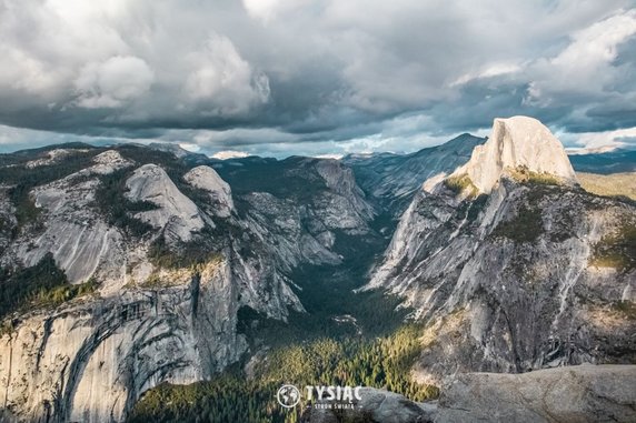 Yosemite - widok z Glacier Point. fot. Tysiąc Stron Świata