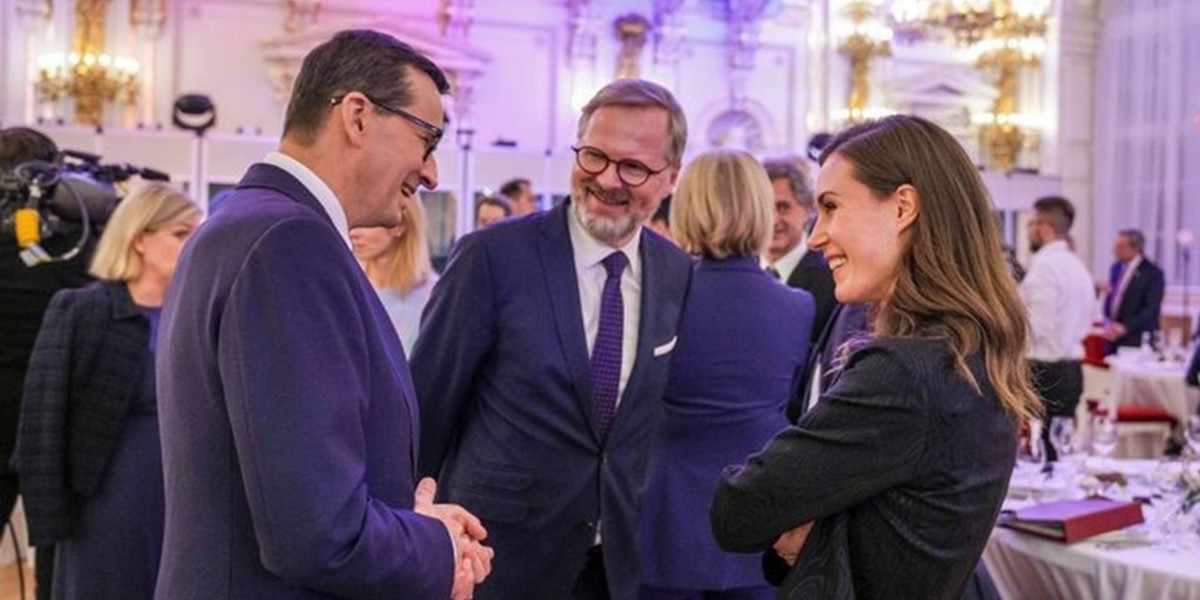 Premier Mateusz Morawiecki z premierem Czech i premierką Finlandii