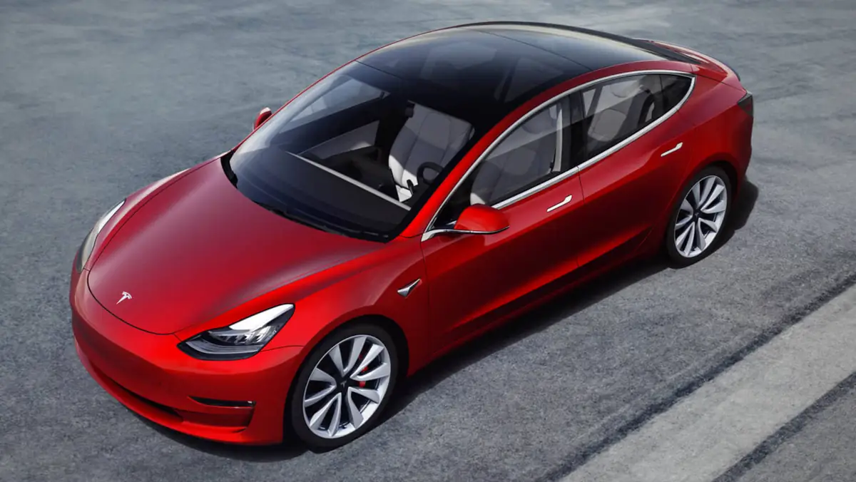 Tesla cena 2024 model 3