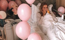 "Skrócono mi żuchwę, ustawiono prosto zgryz". Znana blogerka przeszła poważną operację